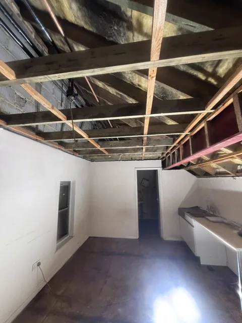 Controlled artex plasterboard strip-out in Aldgate